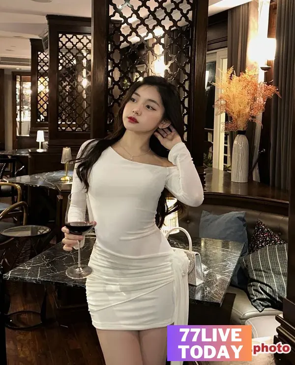 Quỳnh Trương Hot Tiktoker Tài Năng Hình 10